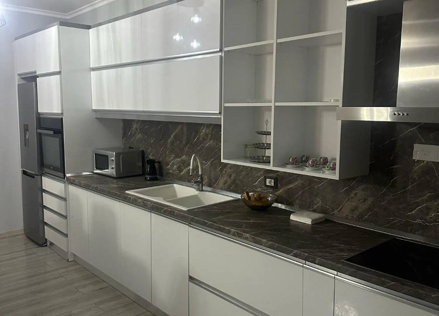 Mary'S Luxury Apartment Pogradec 1